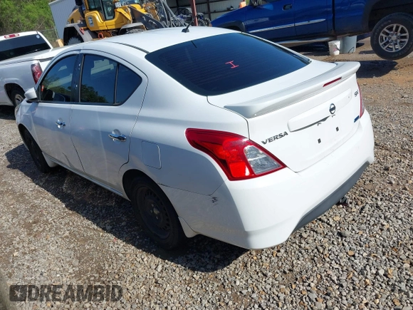 2015 Nissan Versa SV with VIN 3N1CN7AP0FL931860, listed as a IAAI auction lot 41929337 with 148,432 mi miles. Bid and sale history available at carsss.com. Image 3.