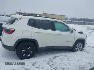 2019 Jeep Compass Latitude with VIN 3C4NJDBBXKT647665, listed as a IAAI auction lot 41327220 with 41,957 mi miles and . Bid and sale history available at carsss.com. Image 13.