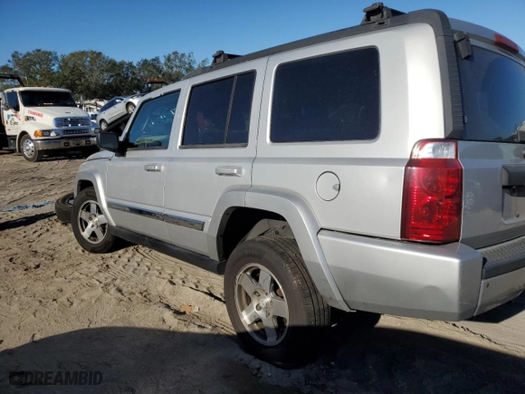 2010 Jeep Commander Sport with VIN 1J4RH4GK5AC146449, listed as a Copart auction lot 81762794 with 133,233 mi miles and Salvage Title. Bid and sale history available at carsss.com. Image 2.