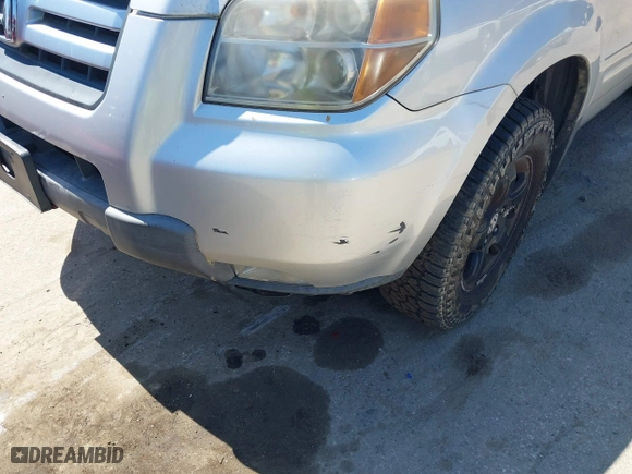 2008 Honda Pilot SE with VIN 5FNYF18338B036073, listed as a IAAI auction lot 42069377 with 191,324 mi miles. Bid and sale history available at carsss.com. Image 6.