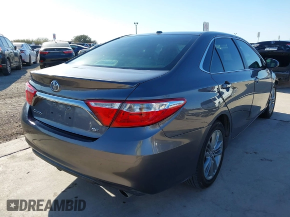 2015 Toyota Camry XLE with VIN 4T1BF1FK4FU914870, listed as a IAAI auction lot 41732333 with 177,907 mi miles. Bid and sale history available at carsss.com. Image 4.