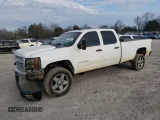 2008 Chevrolet Silverado 3500HD SRW Work Truck with VIN 1GCHC33K48F100412, listed as a Copart auction lot 44030635 with 275,913 mi miles and Salvage Title. Bid and sale history available at carsss.com. Image 1.