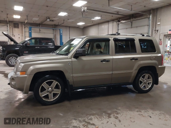 2007 Jeep Patriot Limited with VIN 1J8FF48W37D377328, listed as a IAAI auction lot 41356111 with 114,276 mi miles and . Bid and sale history available at DreamBid. Image 14.