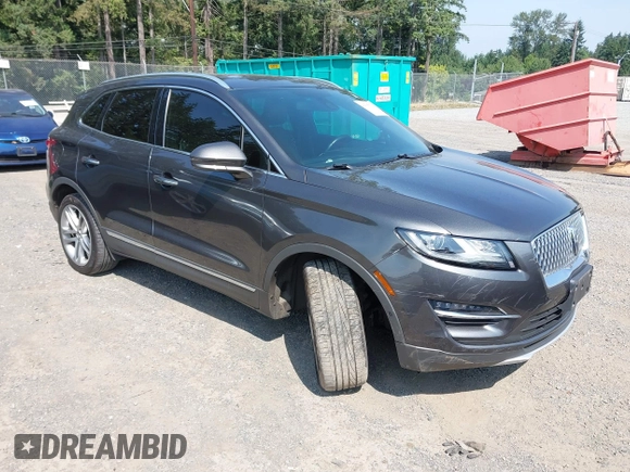 2019 Lincoln MKC Reserve with VIN 5LMTJ3DH8KUL13426, listed as a IAAI auction lot 42565566 with 60,392 mi miles and . Bid and sale history available at DreamBid. Image 1.