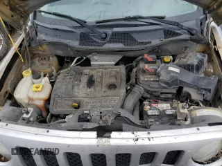 2012 Jeep Patriot with VIN 1C4NJPAB5CD558435, listed as a Copart auction lot 69703064 with 218,420 mi miles and Clean title. Bid and sale history available at DreamBid. Image 12.