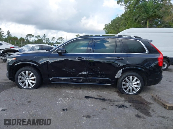 2017 Volvo XC90 Momentum with VIN YV4A22PK7H1110760, listed as a IAAI auction lot 41528500 with 97,610 mi miles. Bid and sale history available at carsss.com. Image 14.