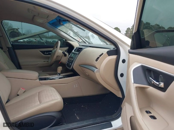 2017 Nissan Altima 2.5 S with VIN 1N4AL3AP0HN346336, listed as a IAAI auction lot 41535844 with 61,140 mi miles. Bid and sale history available at carsss.com. Image 5.