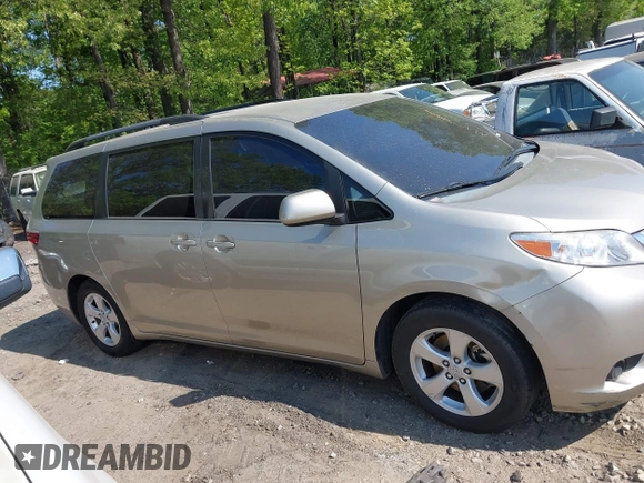 2015 Toyota Sienna LE AAS with VIN 5TDKK3DCXFS552524, listed as a IAAI auction lot 42060065 with 249,332 mi miles and . Bid and sale history available at DreamBid. Image 12.
