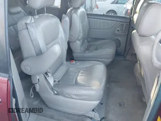 2006 Toyota Sienna XLE with VIN 5TDZA22CX6S572335, listed as a IAAI auction lot 41767852 with 200,464 mi miles. Bid and sale history available at carsss.com. Image 8.