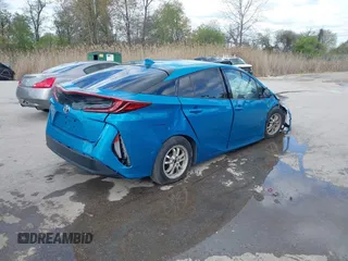 2017 Toyota Prius Plus with VIN JTDKARFP0H3052737, listed as a IAAI auction lot 42039680 with 117,593 mi miles and . Bid and sale history available at DreamBid. Image 4.