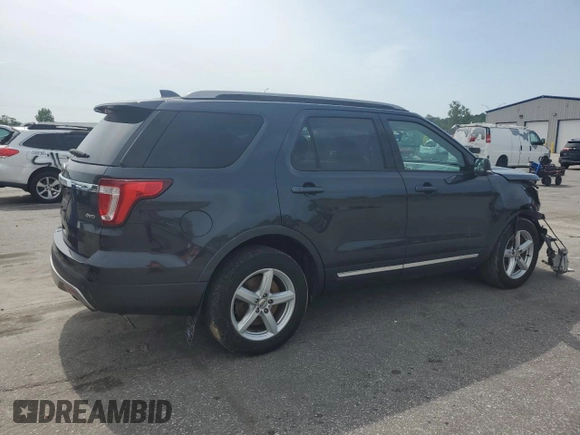 2017 Ford Explorer XLT with VIN 1FM5K8D88HGD74448, listed as a Copart auction lot 57061275 with 110,439 mi miles and Salvage title. Bid and sale history available at DreamBid. Image 3.