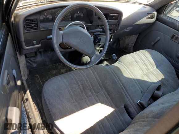 1992 Toyota Pickup z VIN JT4RN81A8N0104449, wystawiony jako Copart lot #49462795 z przebiegiem 189 796 mil mil oraz Szkoda całkowita • Salvage title. Historia ofert i sprzedaży dostępna na DreamBid. Obrazek 8.