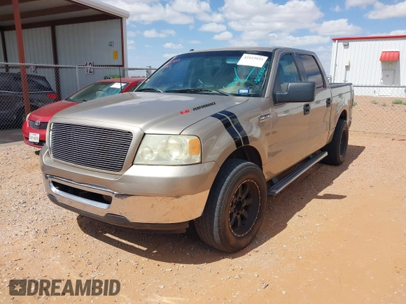 2006 Ford F-150 XLT with VIN 1FTRW12W26KD43273, listed as a IAAI auction lot 42153933 with 183,771 mi miles. Bid and sale history available at carsss.com. Image 2.