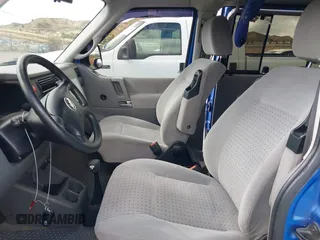 2002 Volkswagen EuroVan MV с VIN WV2NB47002H005993, выставлен на аукционе IAAI как лот 41568379 с пробегом 143 133 миль миль и . История ставок и продаж доступна на DreamBid. Изображение 5.
