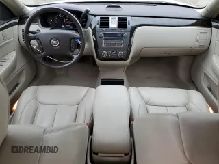 2011 Cadillac DTS Luxury Collection z VIN 1G6KD5E67BU122196, wystawiony jako Copart lot #58716175 z przebiegiem 76 192 mil mil oraz Czysty tytuł • Clean title. Historia ofert i sprzedaży dostępna na DreamBid. Obrazek 8.