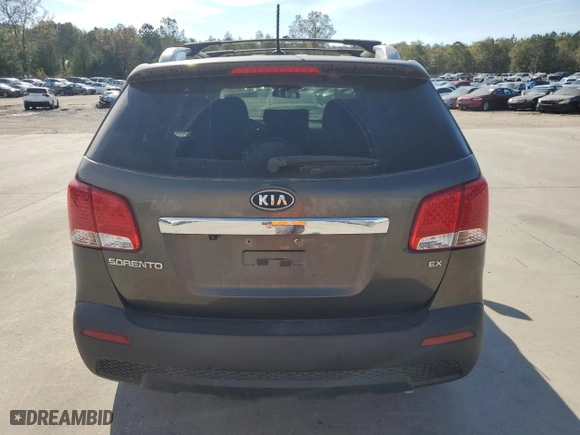 2013 Kia Sorento EX with VIN 5XYKU3A65DG333098, listed as a Copart auction lot 79622024 with 177,624 mi miles and Salvage Title. Bid and sale history available at carsss.com. Image 6.