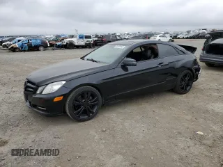 2013 Mercedes-Benz E-Class E 350 with VIN WDDKJ5KB4DF183848, listed as a Copart auction lot 50430945 with 98,303 mi miles and Salvage Title. Bid and sale history available at carsss.com. Image 1.