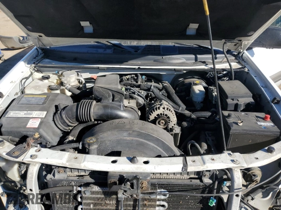 2003 Isuzu Ascender with VIN 4NUET16P532101863, listed as a Copart auction lot 75560984 with 195,883 mi miles and Salvage title. Bid and sale history available at DreamBid. Image 12.