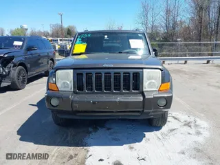 2006 Jeep Commander with VIN 1J8HH48K96C176263, listed as a IAAI auction lot 41843558 with 172,157 mi miles. Bid and sale history available at carsss.com. Image 13.