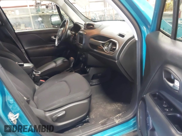 2020 Jeep Renegade Latitude z VIN ZACNJABB0LPL09308, wystawiony jako IAAI lot #41918498 z przebiegiem 88 213 mil mil oraz . Historia ofert i sprzedaży dostępna na DreamBid. Obrazek 5.