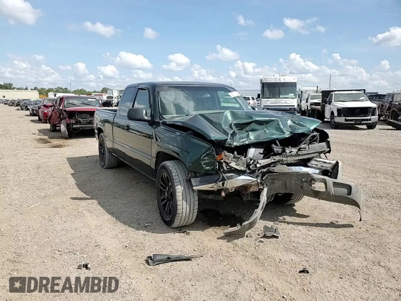 2003 Chevrolet Silverado 1500 with VIN 2GCEC19V731365477, listed as a Copart auction lot 68751384 with 173,678 mi miles and Salvage Title. Bid and sale history available at carsss.com. Image 10.