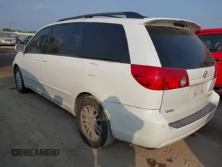 2009 Toyota Sienna XLE with VIN 5TDZK22C19S227678, listed as a IAAI auction lot 42074502 with 173,718 mi miles. Bid and sale history available at carsss.com. Image 3.
