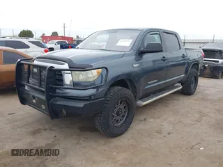 2007 Toyota Tundra SR5 with VIN 5TBDV54117S479855, listed as a IAAI auction lot 41792991 with 180,115 mi miles. Bid and sale history available at carsss.com. Image 2.