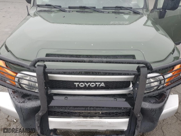 2011 Toyota FJ Cruiser with VIN JTEBU4BFXBK103533, listed as a Copart auction lot 49108565 with 106,123 mi miles and Salvage Title. Bid and sale history available at carsss.com. Image 13.