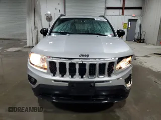 2011 Jeep Compass Limited with VIN 1J4NF5FB5BD201425, listed as a Copart auction lot 44786525 with 132,885 mi miles and Salvage Title. Bid and sale history available at carsss.com. Image 5.