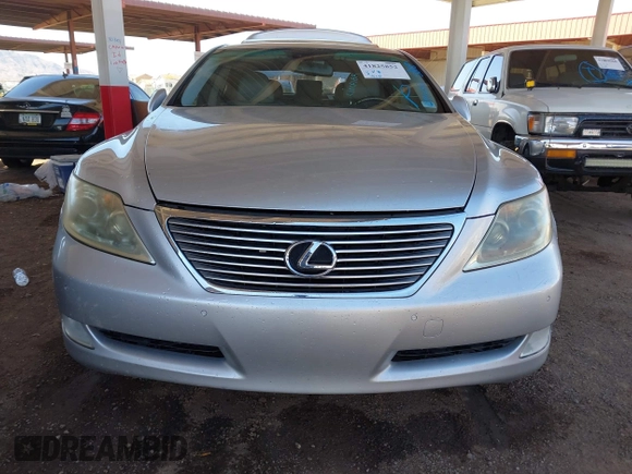 2009 Lexus LS 460 with VIN JTHBL46F895091293, listed as a IAAI auction lot 41825852 with 193,568 mi miles. Bid and sale history available at carsss.com. Image 12.
