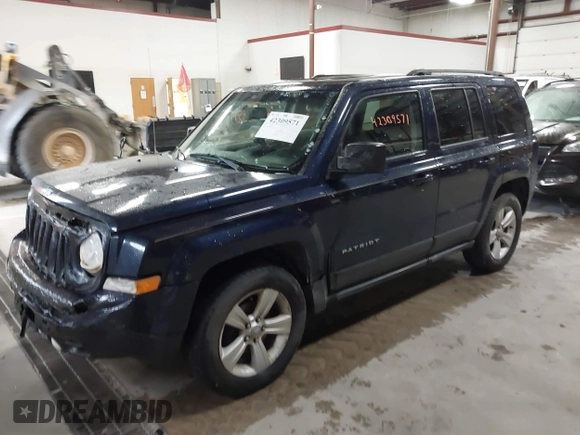 2014 Jeep Patriot Latitude z VIN 1C4NJRFB0ED730765, wystawiony jako IAAI lot #42309571 z przebiegiem 218 577 mil mil oraz . Historia ofert i sprzedaży dostępna na DreamBid. Obrazek 17.