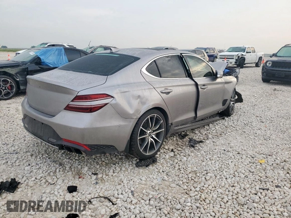 2022 Genesis G70 2.0T z VIN KMTG34TA3NU091204, wystawiony jako Copart lot #57073325 z przebiegiem 62 529 mil mil oraz Szkoda całkowita • Salvage title. Historia ofert i sprzedaży dostępna na DreamBid. Obrazek 3.