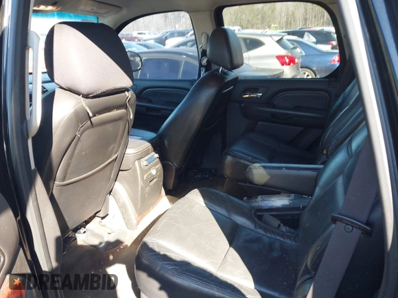 2008 Cadillac Escalade with VIN 1GYEC63828R134754, listed as a IAAI auction lot 41637495 with 228,755 mi miles. Bid and sale history available at carsss.com. Image 8.