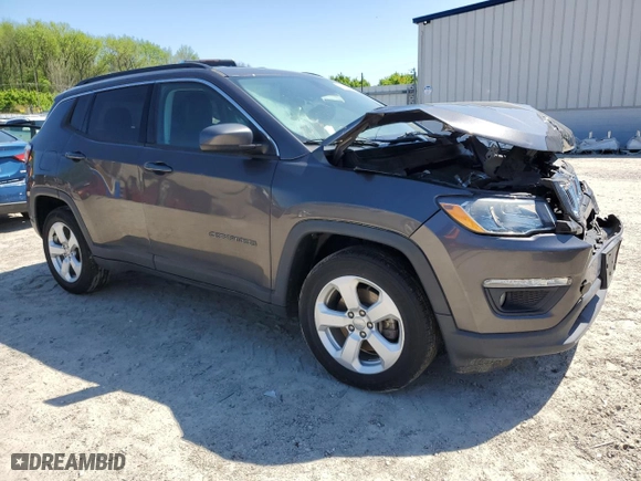 2019 Jeep Compass Latitude with VIN 3C4NJCBB1KT855704, listed as a Copart auction lot 52249505 with 60,807 mi miles and Salvage Title. Bid and sale history available at carsss.com. Image 4.