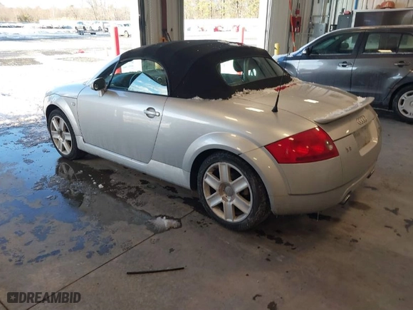 2004 Audi TT with VIN TRUUT28N141023216, listed as a IAAI auction lot 41386891 with 124,395 mi miles. Bid and sale history available at carsss.com. Image 3.
