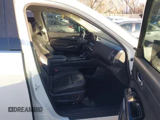 2022 Nissan Pathfinder SL с VIN 5N1DR3CD1NC253109, выставлен на аукционе IAAI как лот 41302581 с пробегом 32 278 миль миль и . История ставок и продаж доступна на DreamBid. Изображение 5.