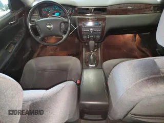 2012 Chevrolet Impala LS Fleet z VIN 2G1WF5E35C1129670, wystawiony jako Copart lot #59518765 z przebiegiem 181 123 mil mil oraz Szkoda całkowita • Salvage title. Historia ofert i sprzedaży dostępna na DreamBid. Obrazek 8.