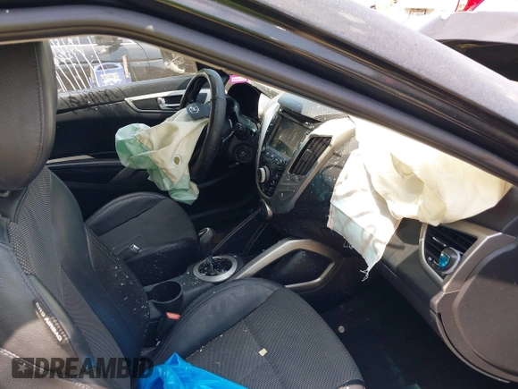 2013 Hyundai Veloster w/Black Int with VIN KMHTC6AD5DU164900, listed as a IAAI auction lot 36770576 with 106,253 mi miles and . Bid and sale history available at DreamBid. Image 5.