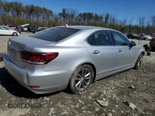 2013 Lexus LS 460 with VIN JTHCL5EF1D5017377, listed as a Copart auction lot 48390465 with 136,366 mi miles and Salvage title. Bid and sale history available at DreamBid. Image 3.