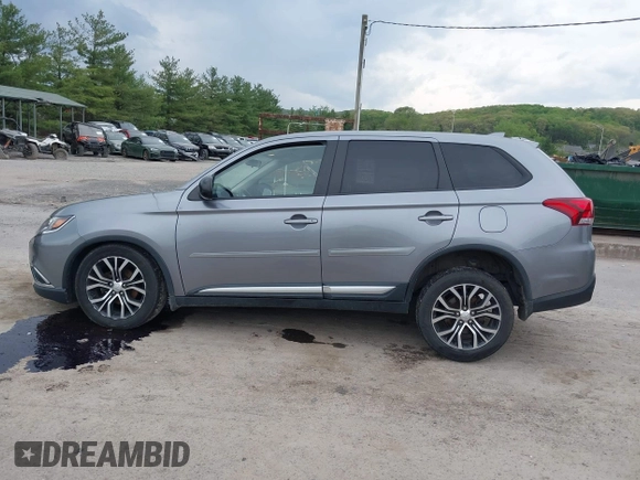 2018 Mitsubishi Outlander ES z VIN JA4AZ2A32JZ004749, wystawiony jako IAAI lot #42172216 z przebiegiem 95 533 mil mil oraz . Historia ofert i sprzedaży dostępna na DreamBid. Obrazek 15.
