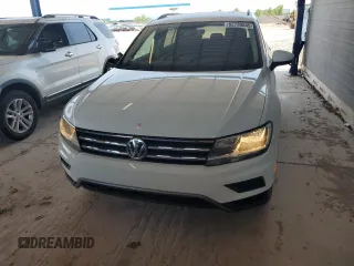 2021 Volkswagen Tiguan SE z VIN 3VV3B7AX5MM010006, wystawiony jako Copart lot #62730045 z przebiegiem 49 288 mil mil oraz Szkoda całkowita • Salvage title. Historia ofert i sprzedaży dostępna na DreamBid. Obrazek 5.