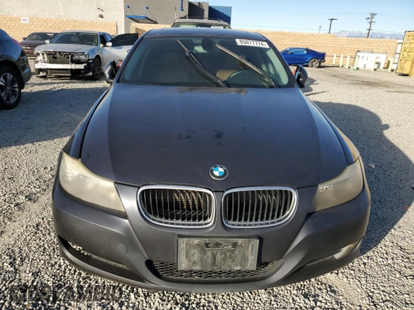 2009 BMW 3 Series 328i z VIN WBAPH77559NM47762, wystawiony jako Copart lot #85077774 z przebiegiem 215 502 mil mil oraz Szkoda całkowita • Salvage title. Historia ofert i sprzedaży dostępna na DreamBid. Obrazek 5.