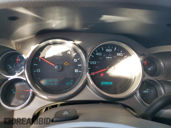 2010 GMC Sierra 1500 with VIN 3GTXKVE26AG101850, listed as a Copart auction lot 82770984 with 175,714 mi miles and Salvage Title. Bid and sale history available at DreamBid. Image 9.