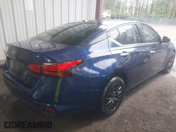 2019 Nissan Altima S with VIN 1N4BL4BV4KC246105, listed as a IAAI auction lot 41996875 with 112,436 mi miles and . Bid and sale history available at carsss.com. Image 4.