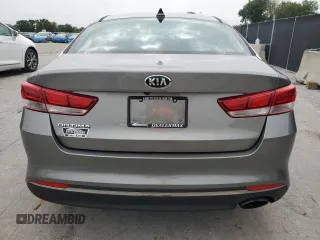 2017 Kia Optima LX z VIN 5XXGT4L34HG165031, wystawiony jako Copart lot #59993375 z przebiegiem 115 671 mil mil oraz Czysty tytuł • Clean title. Historia ofert i sprzedaży dostępna na DreamBid. Obrazek 6.