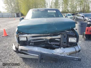 1996 Chevrolet S-10 LS with VIN 1GCCS1944T8170225, listed as a Copart auction lot 52858495 with 264,901 mi miles and Salvage Title. Bid and sale history available at carsss.com. Image 5.