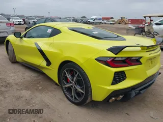 2022 Chevrolet Corvette 2LT z VIN 1G1YB2D42N5116714, wystawiony jako IAAI lot #41524905 z przebiegiem 12 312 mil mil oraz . Historia ofert i sprzedaży dostępna na DreamBid. Obrazek 3.