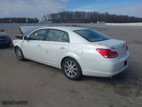 2006 Toyota Avalon XL with VIN 4T1BK36B36U110826, listed as a IAAI auction lot 41530454 with 1 mi miles. Bid and sale history available at carsss.com. Image 3.