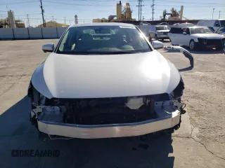 2019 Honda Clarity Plug-In Hybrid Touring with VIN JHMZC5F32KC006959, listed as a Copart auction lot 37684644 with 40,835 mi miles. Bid and sale history available at carsss.com. Image 5.