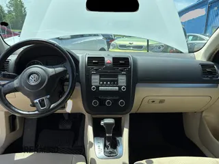 2010 Volkswagen Jetta Limited Edition with VIN 3VWRZ7AJ5AM119316, listed as a Copart auction lot 64616245 with 115,073 mi miles and Clean title. Bid and sale history available at DreamBid. Image 9.